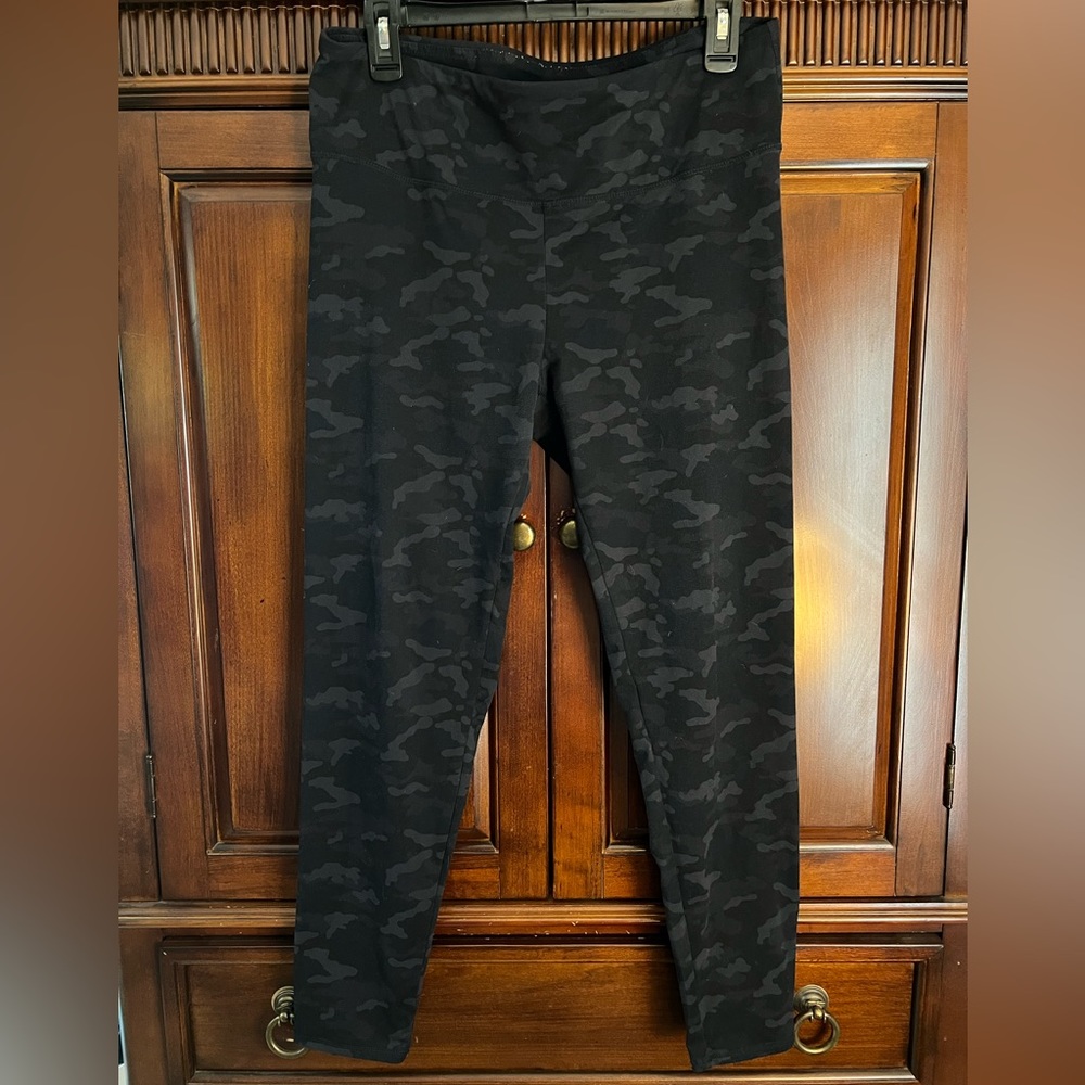 Camouflage Leggings Size XL